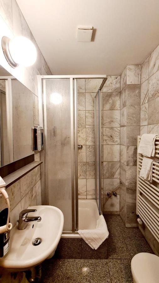 Hotel Zentrum 2*